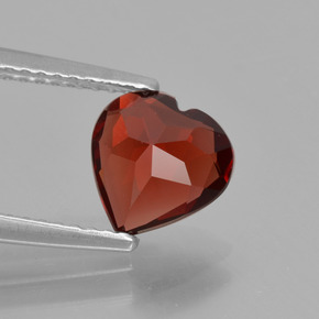 Granate Piropo Roja natural de 1.50 ct, Forma de corazón, VVS-VS
