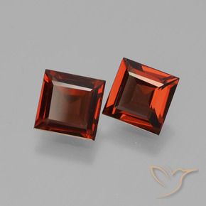 Gemas de Granate piropo Rojo oscuro natural de 1.45 ct, Cuadrado, VVS-VS
