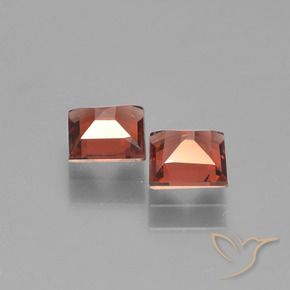 Gemas de Granate piropo Rojo oscuro natural de 1.39 ct, Cuadrado, VS