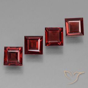 Gemas de Granate piropo Rojo sangre intenso natural de 2.46 ct, Cuadrado, VS