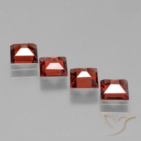 Gemas de Granate piropo Rojo medio natural de 2.75 ct, Cuadrado, VS