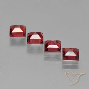 Gemas de Granate piropo Rojo sangre intenso natural de 2.77 ct, Cuadrado, VS