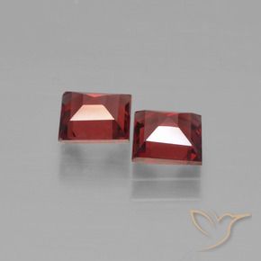 Gemas de Granate piropo Rojo sangre intenso natural de 1.47 ct, Cuadrado, VS