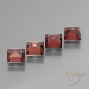 Gemas de Granate piropo Rojo medio natural de 3.09 ct, Cuadrado, VS