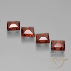 Gemas de Granate piropo Rojo sangría natural de 2.47 ct, Cuadrado, VVS-VS