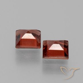 Gemas de Granate piropo Rojo medio natural de 1.58 ct, Cuadrado, VVS-VS