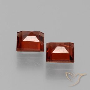 Gemas de Granate piropo Rojo escarlata natural de 1.54 ct, Cuadrado, VS