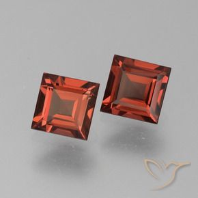 Gemas de Granate piropo Rojo medio natural de 1.47 ct, Cuadrado, VS