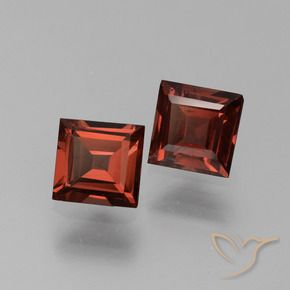 Gemas de Granate piropo Rojo oscuro natural de 1.35 ct, Cuadrado, VS