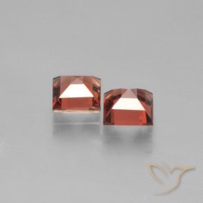 Gemas de Granate piropo Rojo escarlata natural de 1.52 ct, Cuadrado, VS