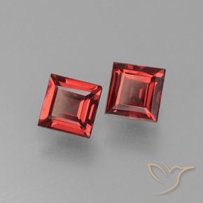 Gemas de Granate piropo Rojo oscuro natural de 1.33 ct, Cuadrado, VS