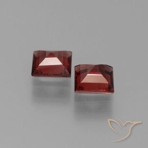 Gemas de Granate piropo Rojo oscuro natural de 1.33 ct, Cuadrado, VS