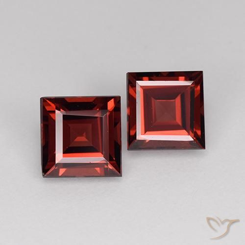 1.65ctw Natural Rojo oscuro Granate piropo, Cuadrado, VVS-VS