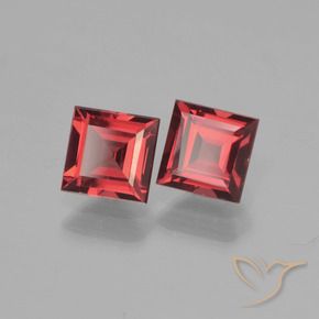 Gemas de Granate piropo Rojo oscuro natural de 1.62 ct, Cuadrado, VS