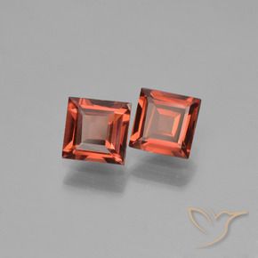 Gemas de Granate piropo Rojo medio natural de 1.34 ct, Cuadrado, VVS-VS