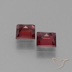 Gemas de Granate piropo Rojo oscuro natural de 1.57 ct, Cuadrado, VS