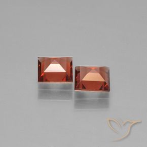 Gemas de Granate piropo Rojo escarlata natural de 1.28 ct, Cuadrado, VVS-VS