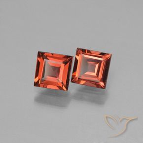 Gemas de Granate piropo Rojo medio natural de 1.57 ct, Cuadrado, VVS-VS
