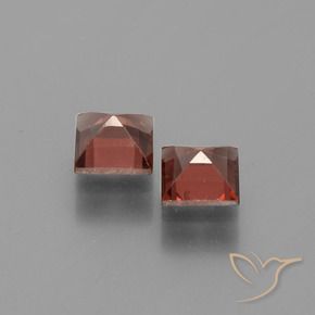 Gemas de Granate piropo Rojo medio natural de 1.77 ct, Cuadrado, VVS-VS