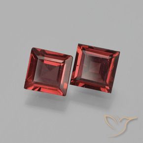 Gemas de Granate piropo Rojo oscuro natural de 1.52 ct, Cuadrado, VVS-VS