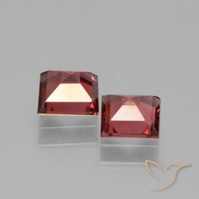 Gemas de Granate piropo Rojo oscuro natural de 1.31 ct, Cuadrado, VVS-VS