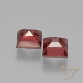 Gemas de Granate piropo Rojo escarlata natural de 1.57 ct, Cuadrado, VS