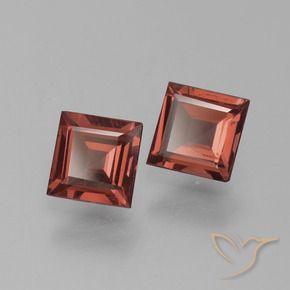 Gemas de Granate piropo Rojo oscuro natural de 1.30 ct, Cuadrado, VVS-VS