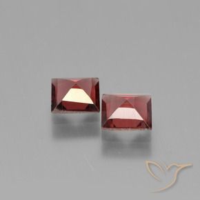 Gemas de Granate piropo Rojo medio natural de 1.36 ct, Cuadrado, VS