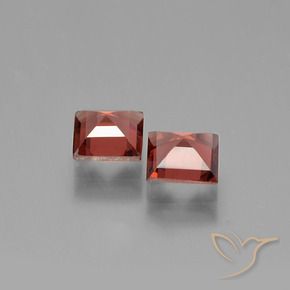 Gemas de Granate piropo Rojo medio natural de 1.40 ct, Cuadrado, VVS