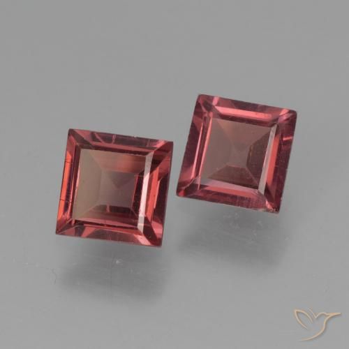 Gemas de Granate piropo Rojo oscuro natural de 1.37 ct, Cuadrado, VS-SI