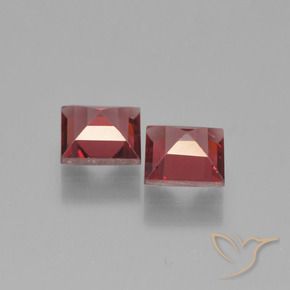 Gemas de Granate piropo Rojo oscuro natural de 1.48 ct, Cuadrado, VVS-VS