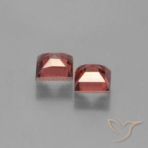 Gemas de Granate piropo Rojo medio natural de 1.61 ct, Cuadrado, VVS-VS