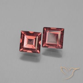 Gemas de Granate piropo Rojo escarlata natural de 1.56 ct, Cuadrado, VS