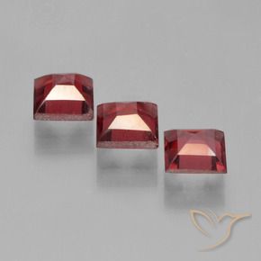 Gemas de Granate piropo Rojo medio natural de 2.70 ct, Cuadrado, VS