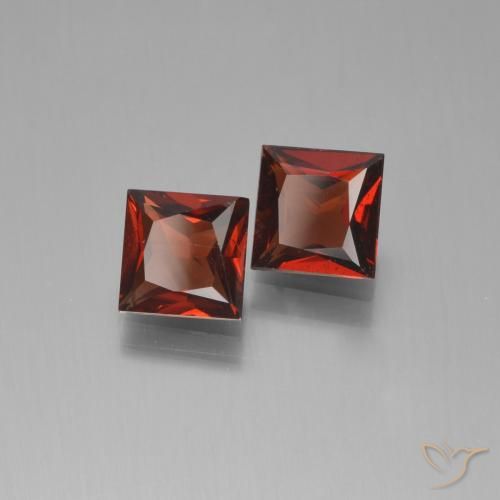 Gemas de Granate piropo Rojo oscuro natural de 1.41 ct, Cuadrado, VS