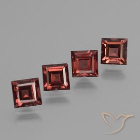 Gemas de Granate piropo Rojo oscuro medio natural de 3.28 ct, Cuadrado, VS
