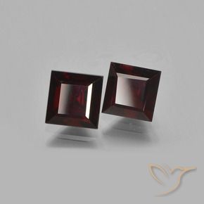 Gemas de Granate piropo Rojo negruzco natural de 1.93 ct, Cuadrado, VS