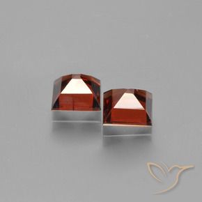 Gemas de Granate piropo Rojo oscuro natural de 1.48 ct, Cuadrado, VVS-VS