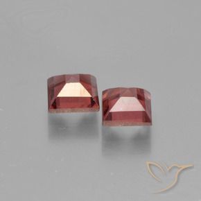 Gemas de Granate piropo Rojo oscuro natural de 1.67 ct, Cuadrado, VS