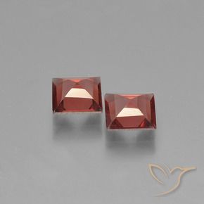 Gemas de Granate piropo Rojo medio natural de 1.33 ct, Cuadrado, VS