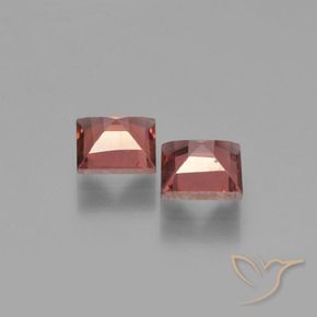 Gemas de Granate piropo Rojo oscuro natural de 1.60 ct, Cuadrado, VS