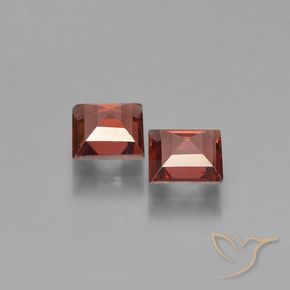 Gemas de Granate piropo Rojo oscuro medio natural de 1.43 ct, Cuadrado, VVS