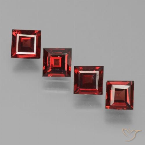 2.35ctw Natural Rojo sangre intenso Granate piropo, Cuadrado, VS
