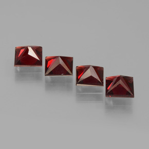 Gemas de Granate Piropo Rojo sangre intenso natural de 2.99 ct, Cuadrado, VVS-VS