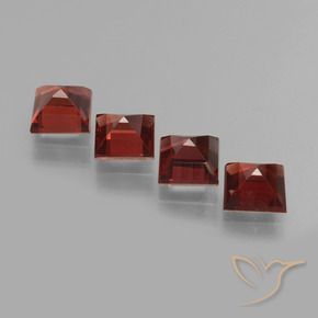 Gemas de Granate piropo Rojo oscuro natural de 3.22 ct, Cuadrado, VS