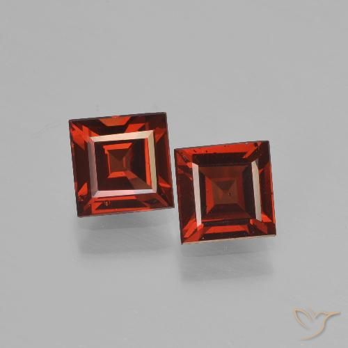 1.55ctw Natural Rojo oscuro Granate piropo, Cuadrado, VVS-VS