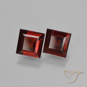 Gemas de Granate piropo Rojo oscuro natural de 1.33 ct, Cuadrado, VVS-VS