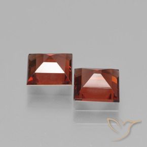 Gemas de Granate piropo Rojo sangre intenso natural de 1.43 ct, Cuadrado, VVS-VS