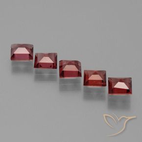 Gemas de Granate piropo Rojo sangre natural de 2.78 ct, Cuadrado, VS