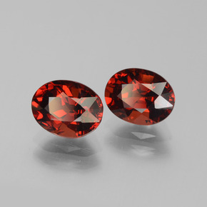 Granate piropo Roja natural de 1.76 ct, Ovalada, VVS